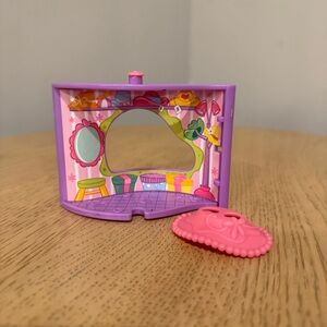 LPS 2008 Play & Display Pet Nook: Bunny Hat Store